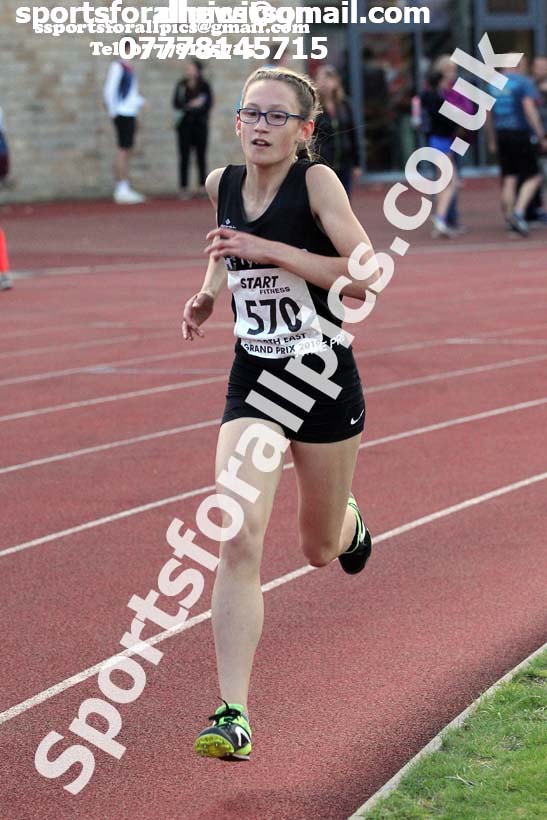 Boys and Girls under-15s 3000 metres, 2019 North East Grand Prix, Gateshead Stadium. Photo: David T. Hewitson/Sports for All Pics